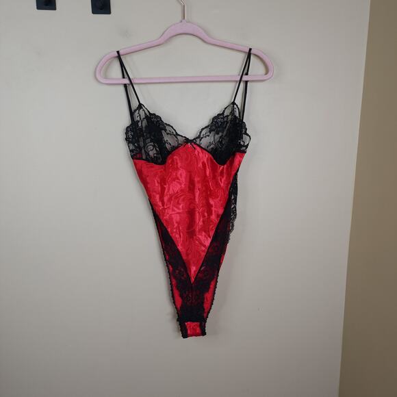 Vintage Madelon Loudon High cut Red satin Teddy with Black Lace Trim Size L - Picture 1 of 10